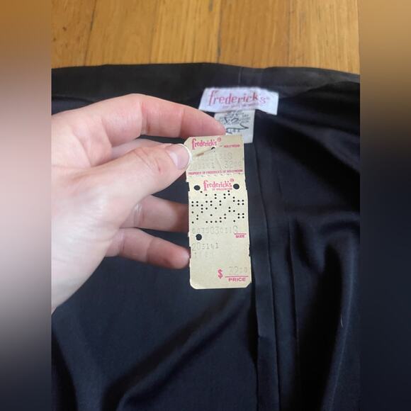 70s Vintage Deadstock NWT Fredricks of Hollywood Black Fringe Wrap Skirt - Picture 5 of 9